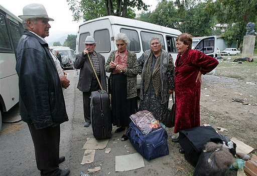 South Osetian refugees prepare for departure to the North Ossetia 