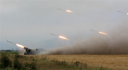 Georgian rocket artillery fires on Zhinvali