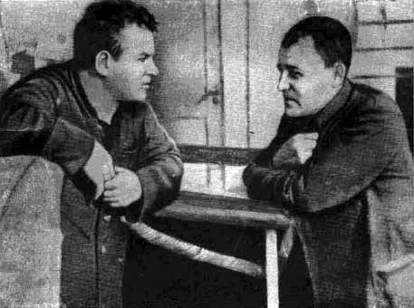 Sibiryakov crew: Chief Bochurko (let) and leutenant Elimelach